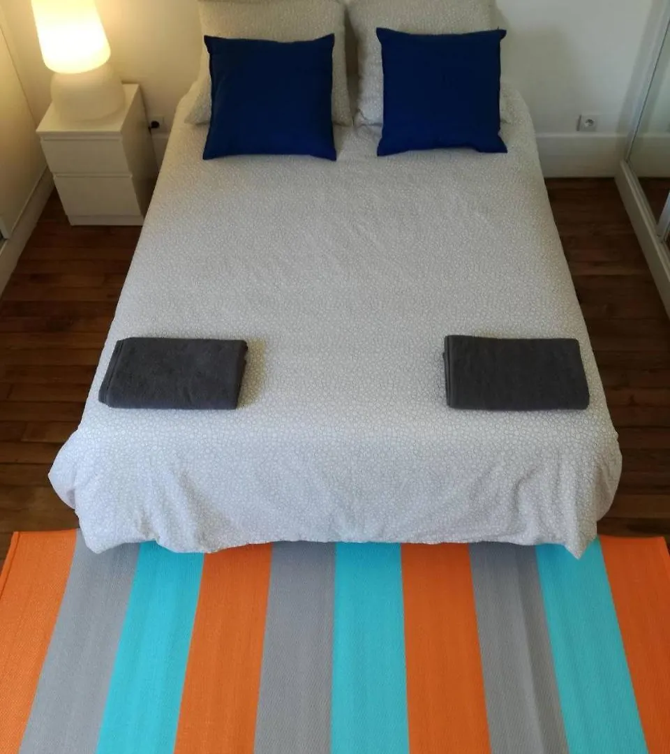Apartment 2-chalgrin Paris